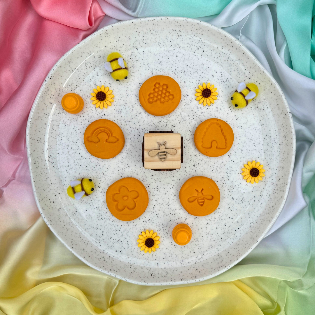 5-in-1 Playdough Stamp - Bee