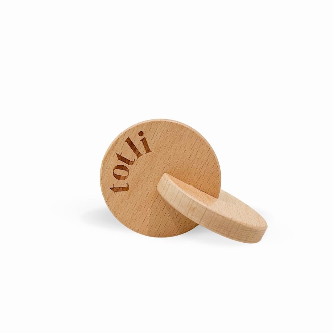 Hand-to-Hand Discs